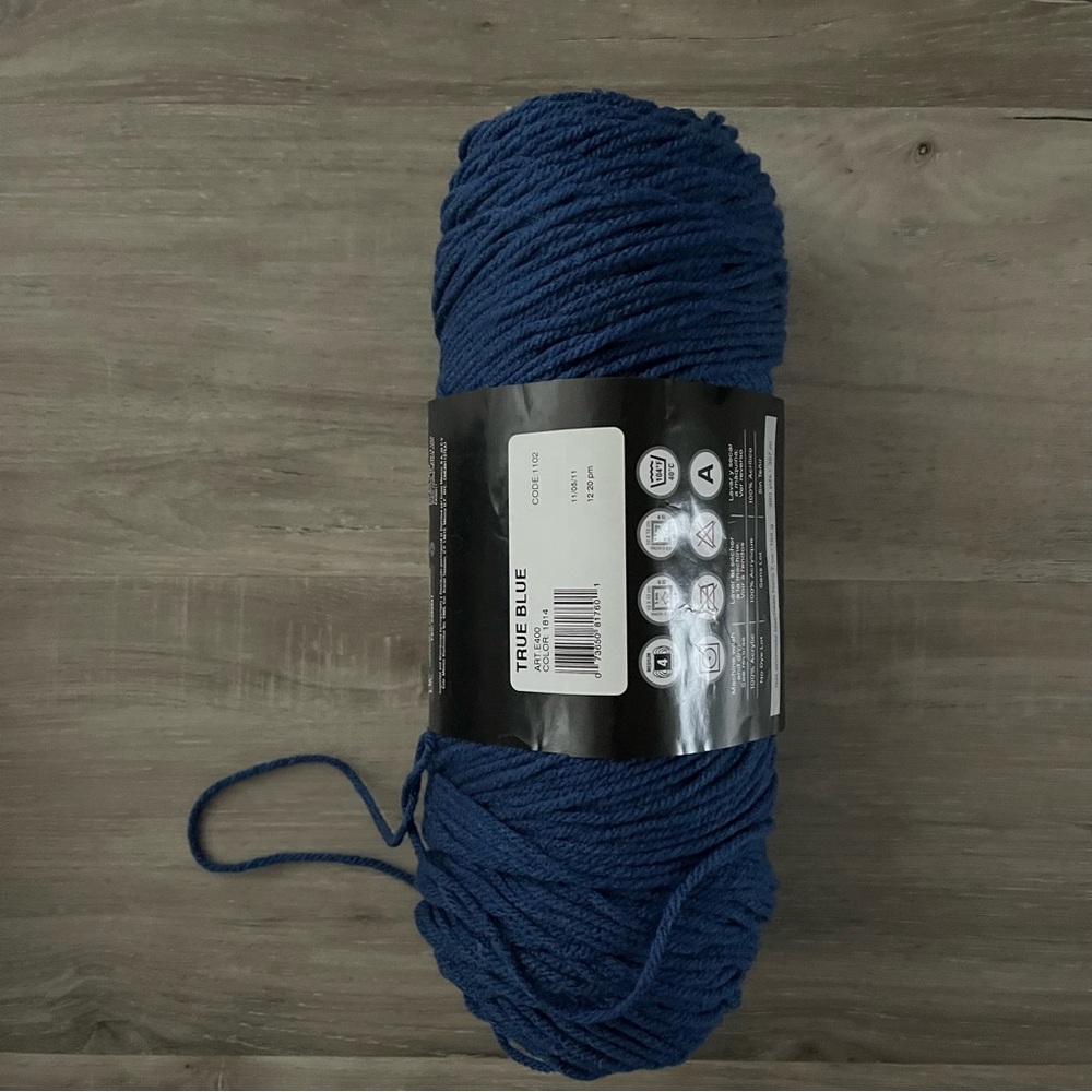 NWT Set of 7 Skeins Red Heart With Love Yarn (Aran/Papaya/Iced Aqua/True Blue) - Picture 12 of 12